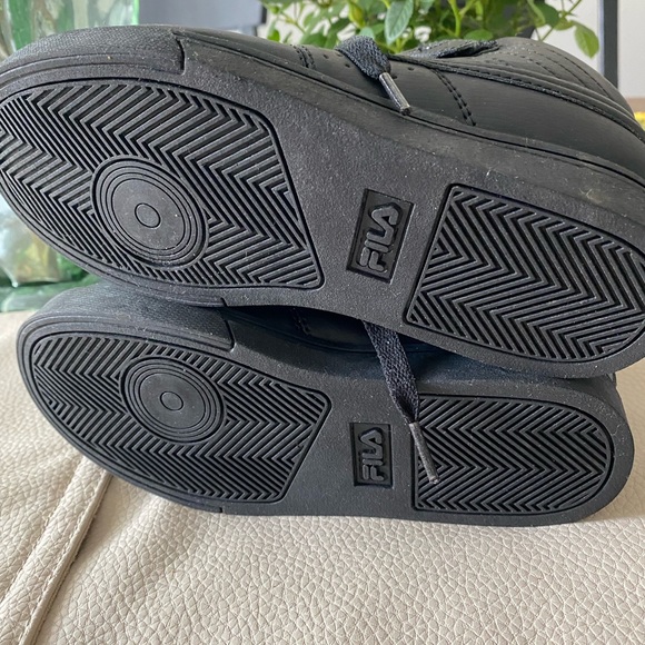 Brand new Fila Girls size 13 High Tops - Picture 3 of 3